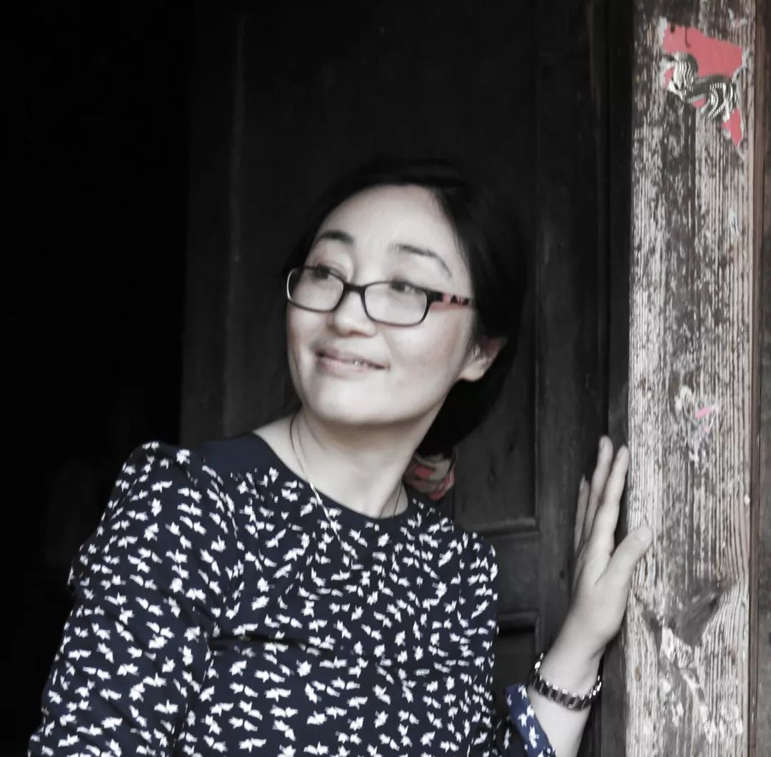 罗晓燕土家族,中国作家协会会员,恩施州政协委员,现任利川市融媒体