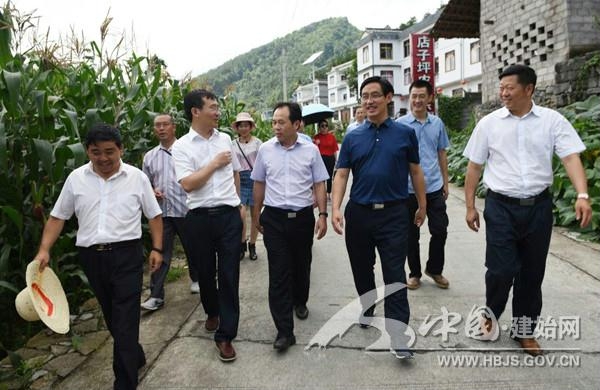 省委宣传部调研组充分肯定建始乡风文明建设成果