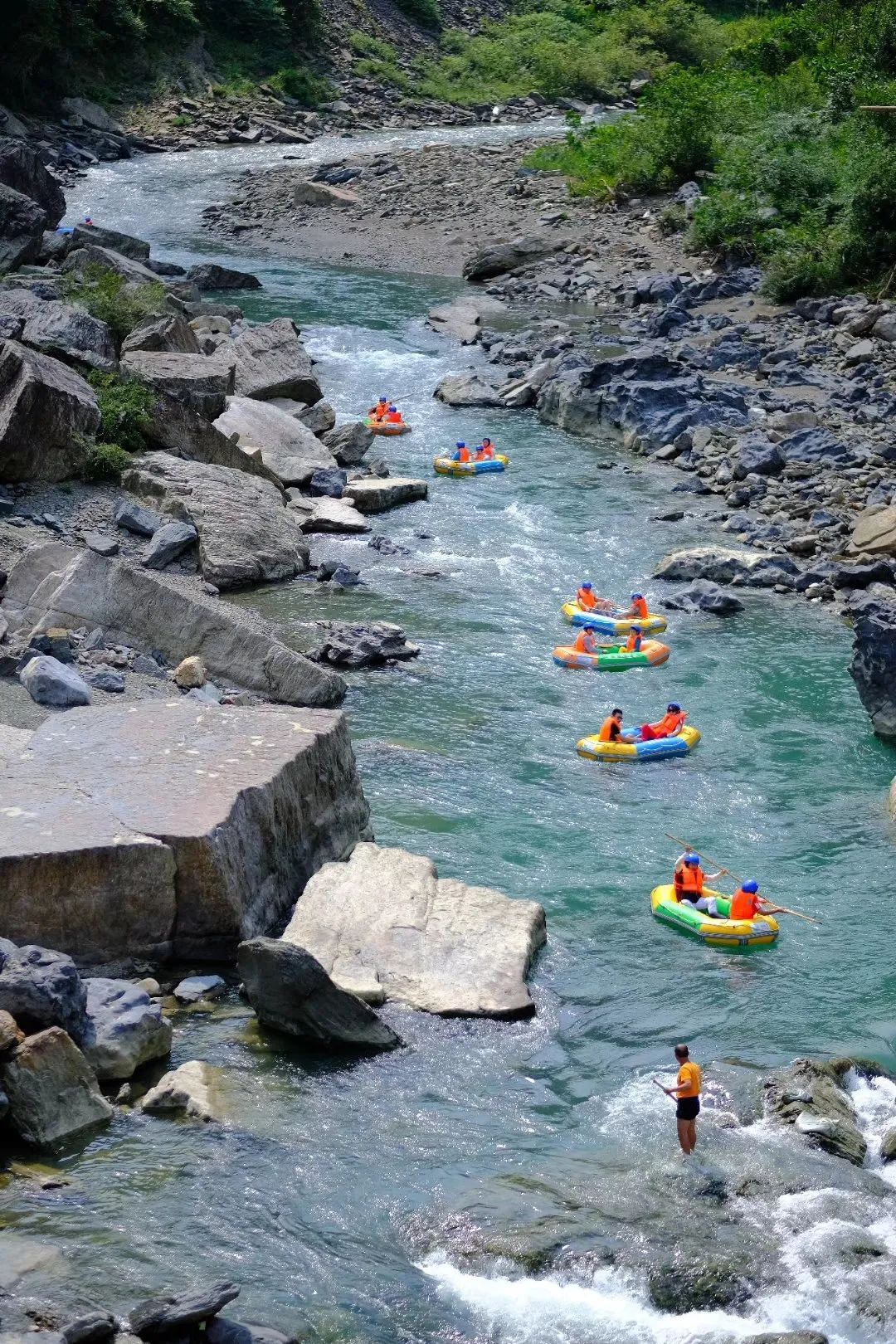 咸丰这个藏在黄金洞的漂流一路风景美如画