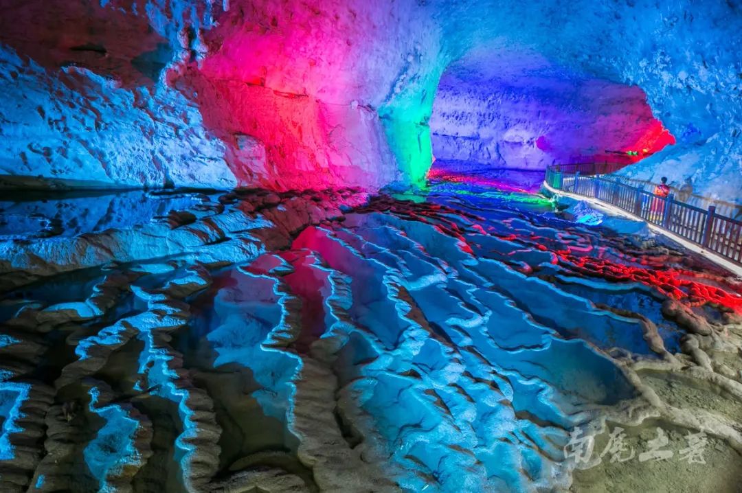 梦幻黄金洞存在于现实中的梦境