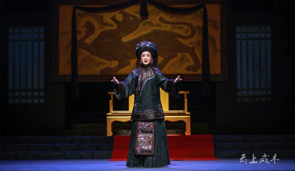 唱活地方剧团深耕土家文化咸丰南剧首次亮相央视新年戏曲晚会