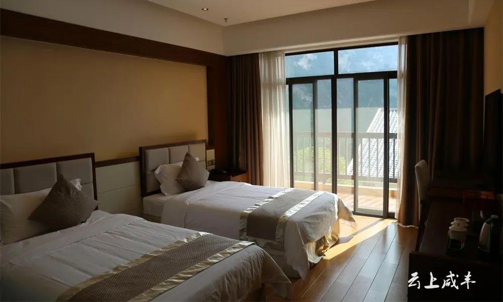 大峡谷研学宿舍麻柳溪民宿坪坝营森林餐厅坪坝营老街餐厅大峡谷风味