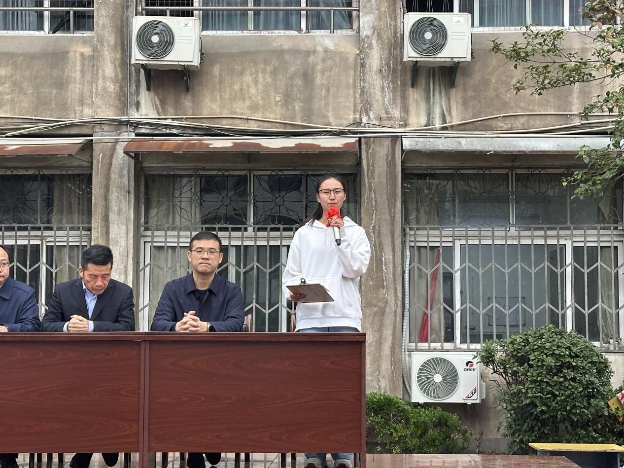 de41906a9bcca9ddf228cafbe93cf29c