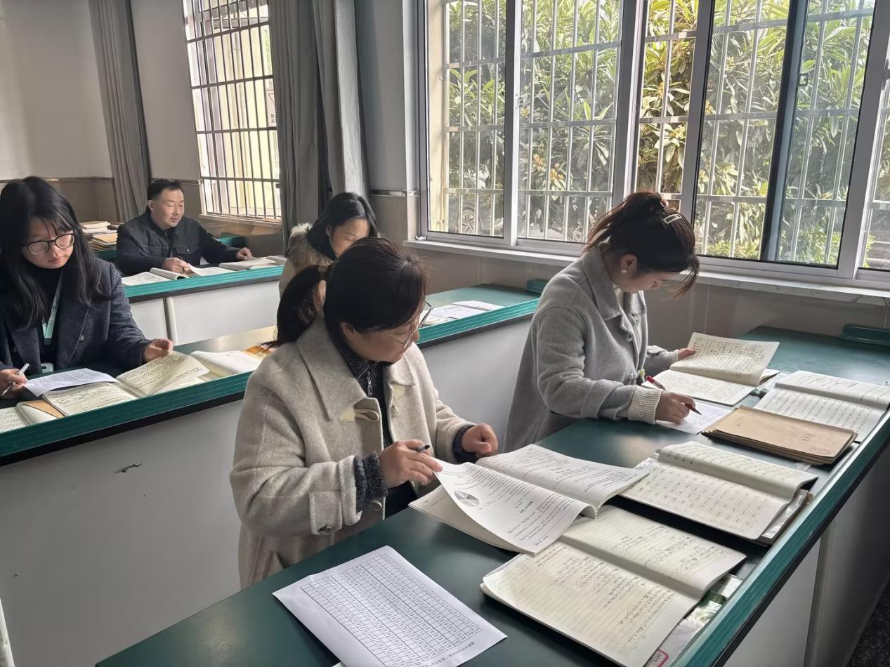 ec1e7416-e583-4d7b-9dba-a601c2f319ab