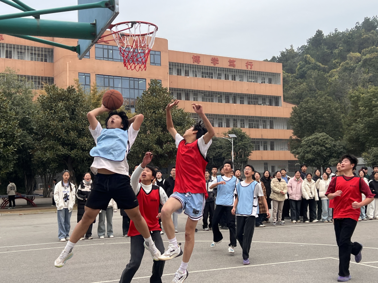 e35f4dbc-764b-4774-a6e5-d2b56b83d60e