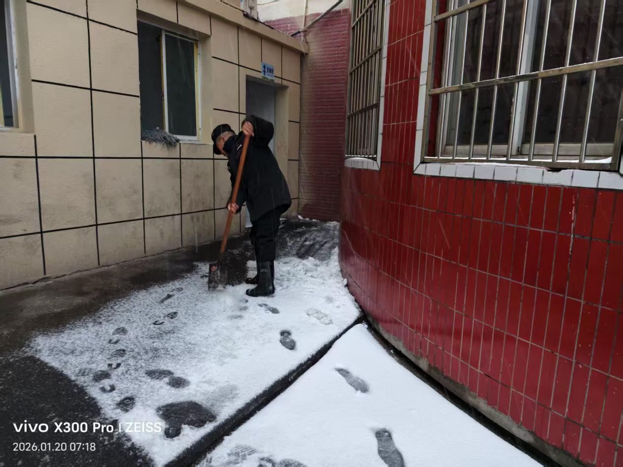 f8ab9294fca4a81cf9cfcdc95f37d8ad