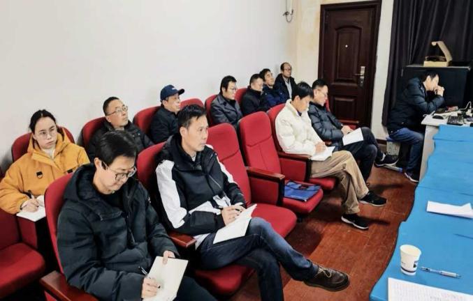 5c38e3d103fbdeee243ebed40f3fbeec