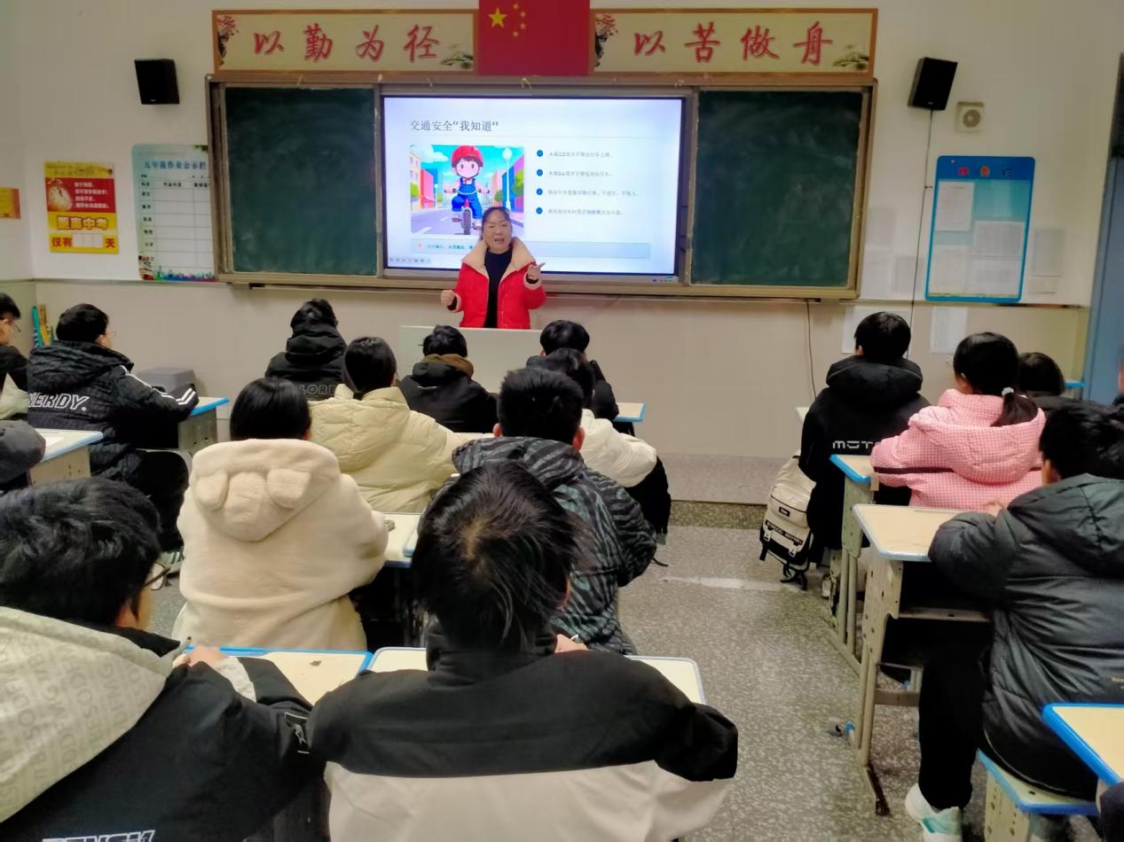 4f62f7f30681ef10699776cf1c3a625e