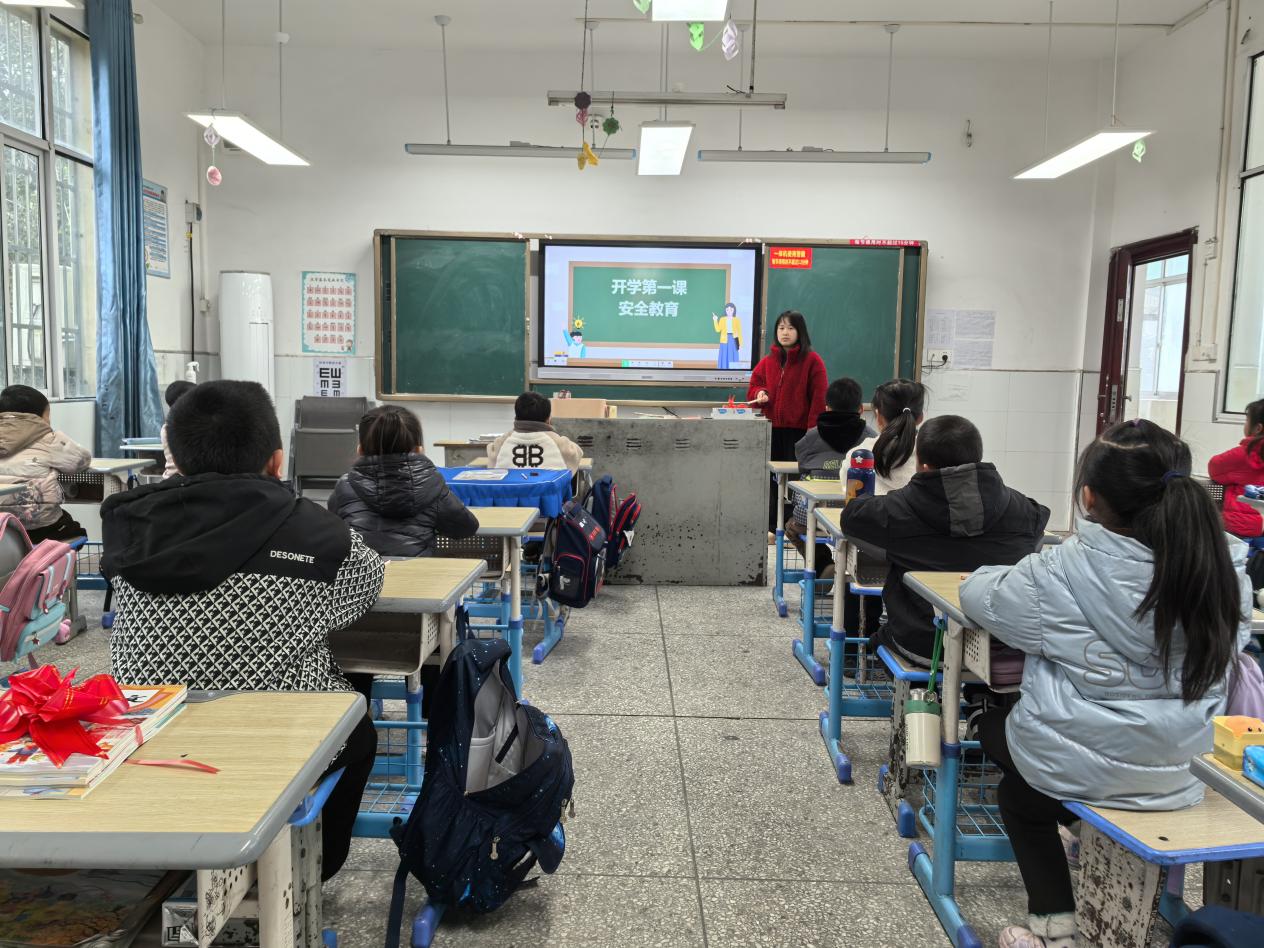 9acb616bbd1b693869a611c4bce8d059