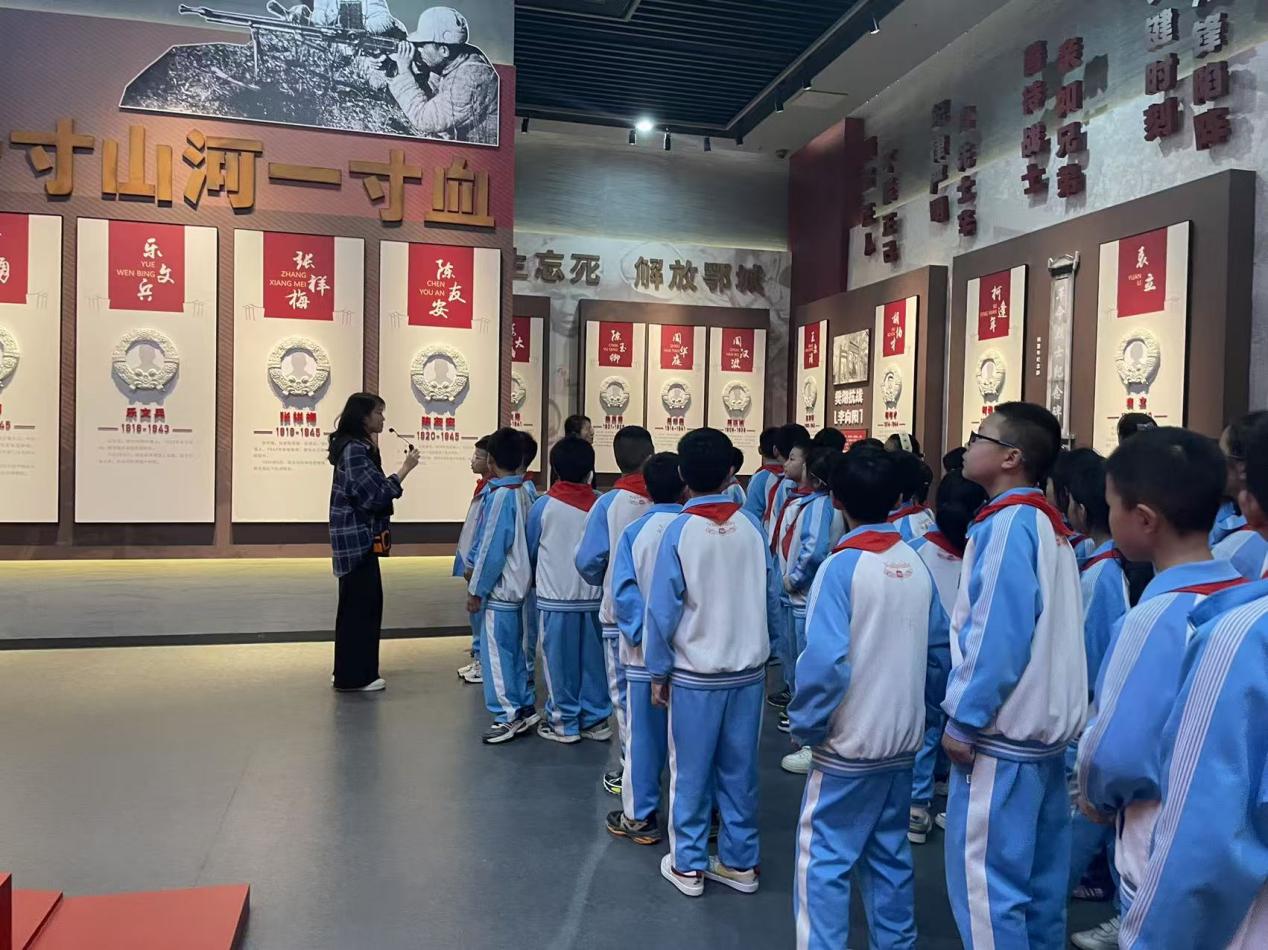 5bb5a0a82f50ff96f6a4caa45f0ed799