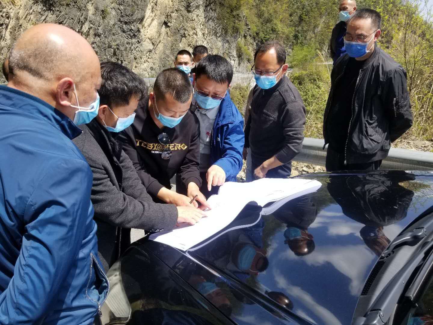 鹤峰县公路局推进南鹤线灾害治理工程把疫情耽搁的工期赶回来