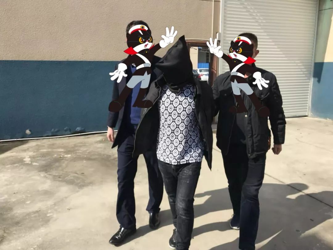 屈家岭管理区20余年的黑恶势力团伙被荆门警方一网打尽,该团伙头目黄