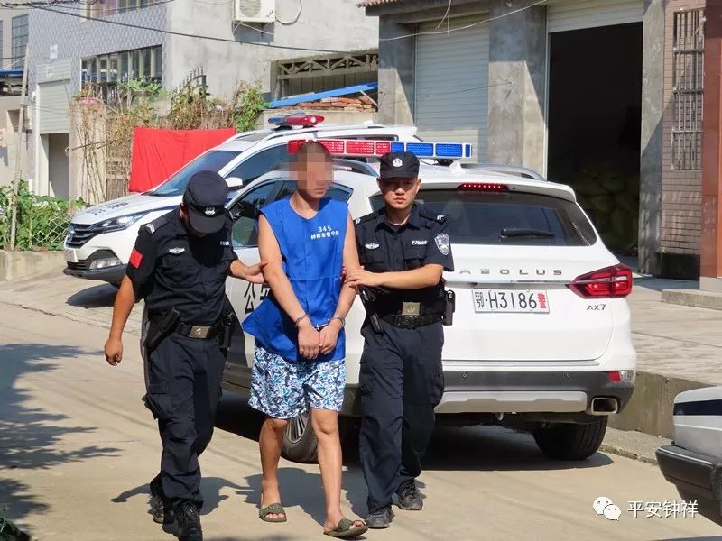 指清罪恶武装押解公开指认现场