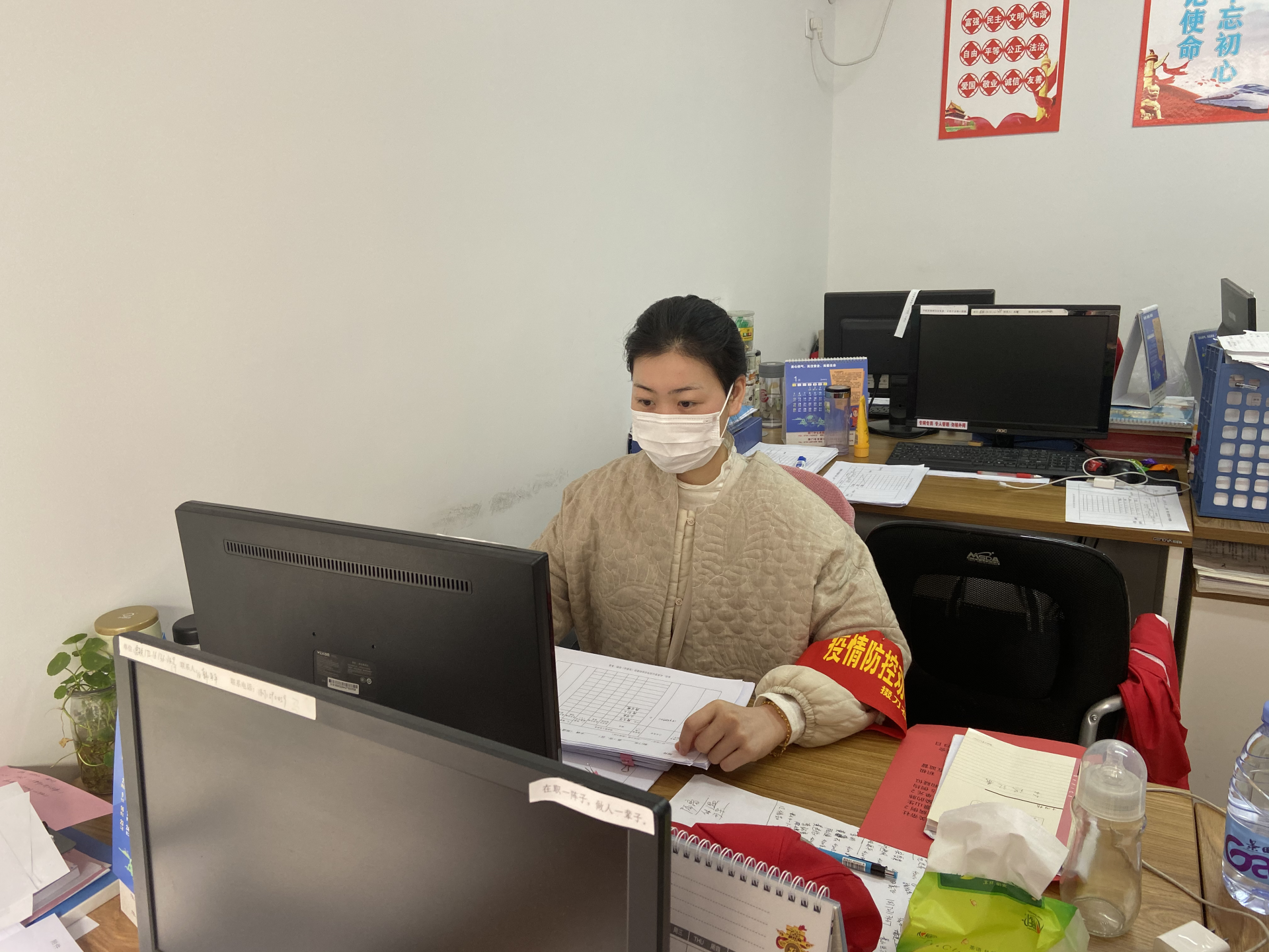 屈家岭税务局 青春在家乡防疫一线闪光