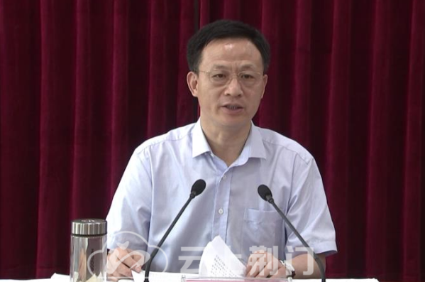 市委书记王祺扬出席会议并讲话市委副书记,市长孙兵主持会议市委书记