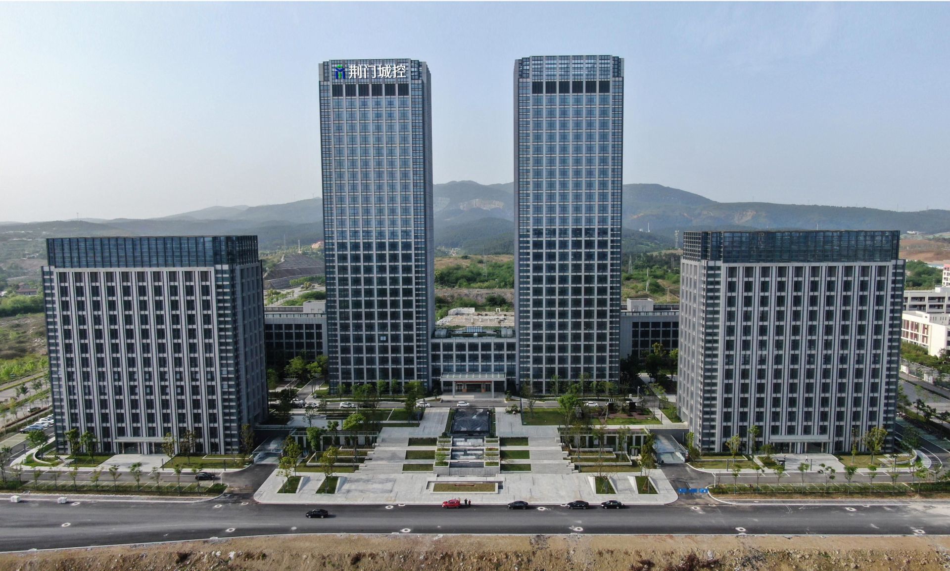 在荆门,买房就选国企红盘——城控·秀江南 _云上荆门