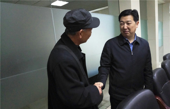 李修武面对面解决信访群众合理诉求