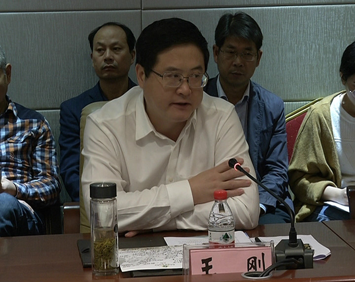 云上大冶报道10月13号到14号,省林业厅党组成员,副厅长王昌友率省考核