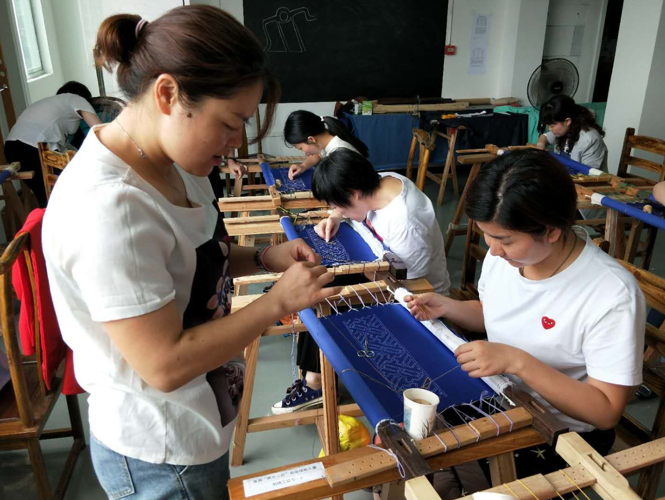 大冶市乡村振兴巾帼行动刘小红刺绣培训班第二期开班