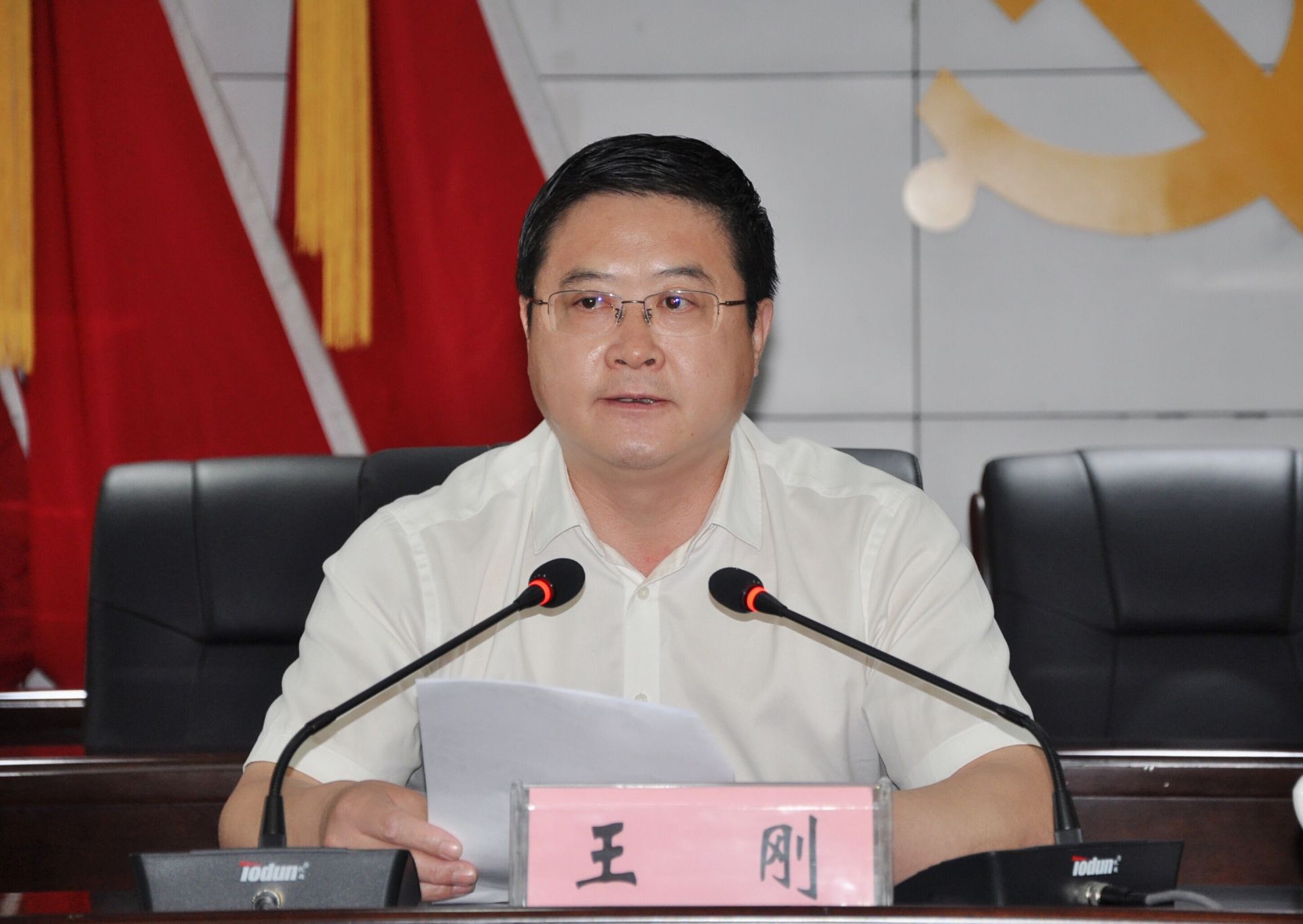 市领导刘会金,纪春明,江龙平,刘忠,秦遵怀,左高峰,徐一龙,陈志雄