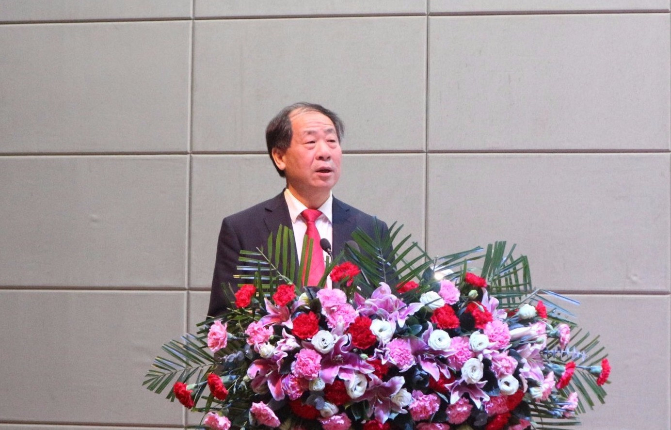 会长扩大会议,第三届冶商论坛,大冶原市委书记马清明为大家作专题报告