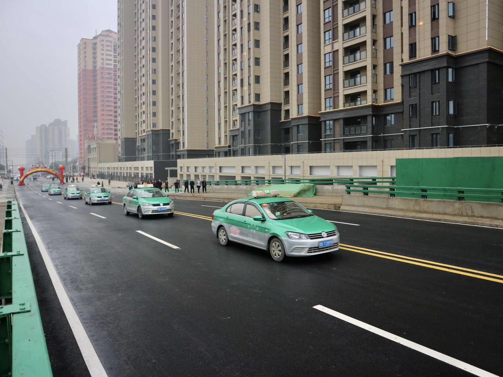 随着道路建成,城区骨干路网得到进一步的扩充,对大冶大道方向车辆