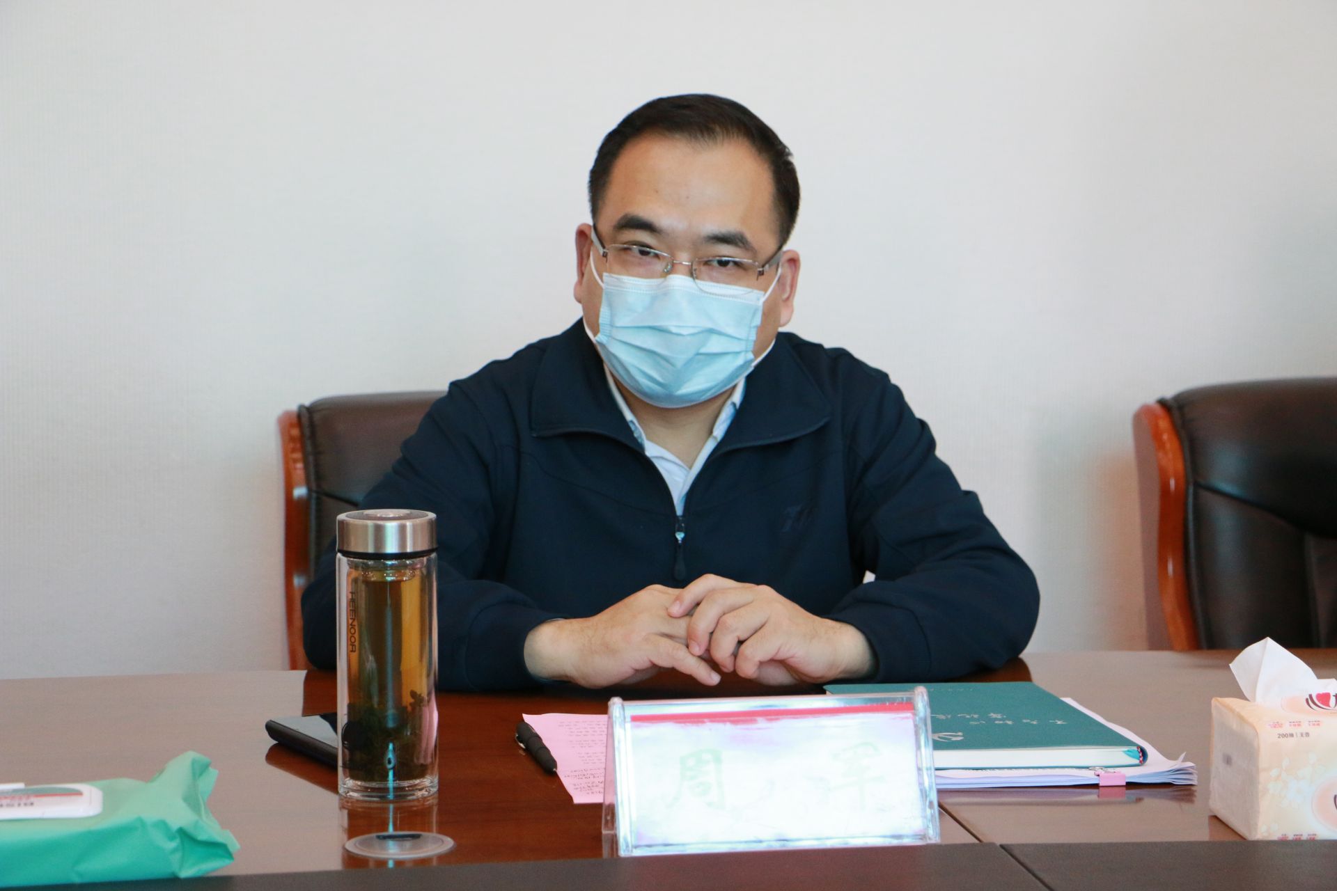 大冶市与大唐太阳能产业公司签约大型光伏发电项目