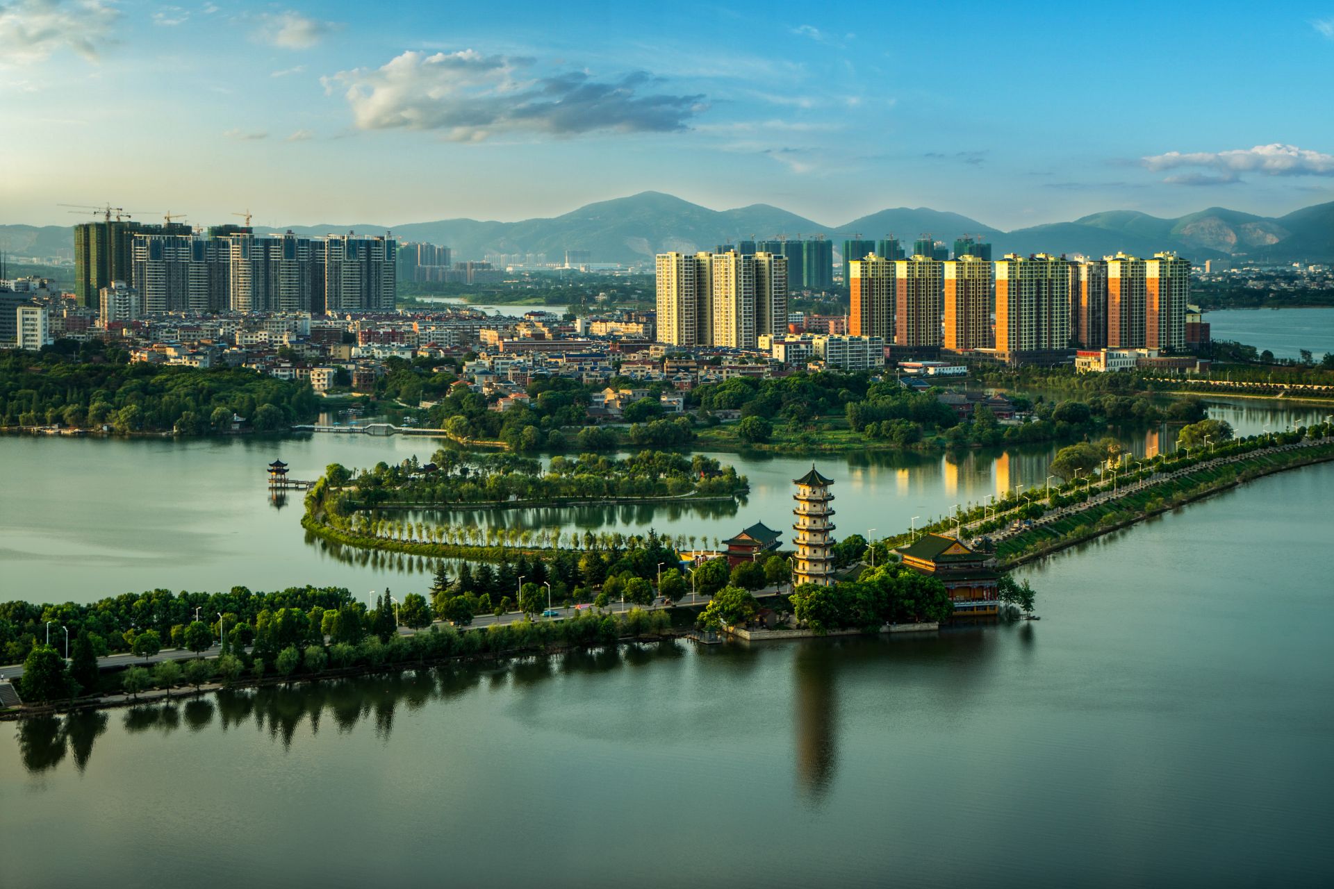 喜迎党代会奋进50强大冶以自然之美迈向生态文明新时代展示新成就喜迎