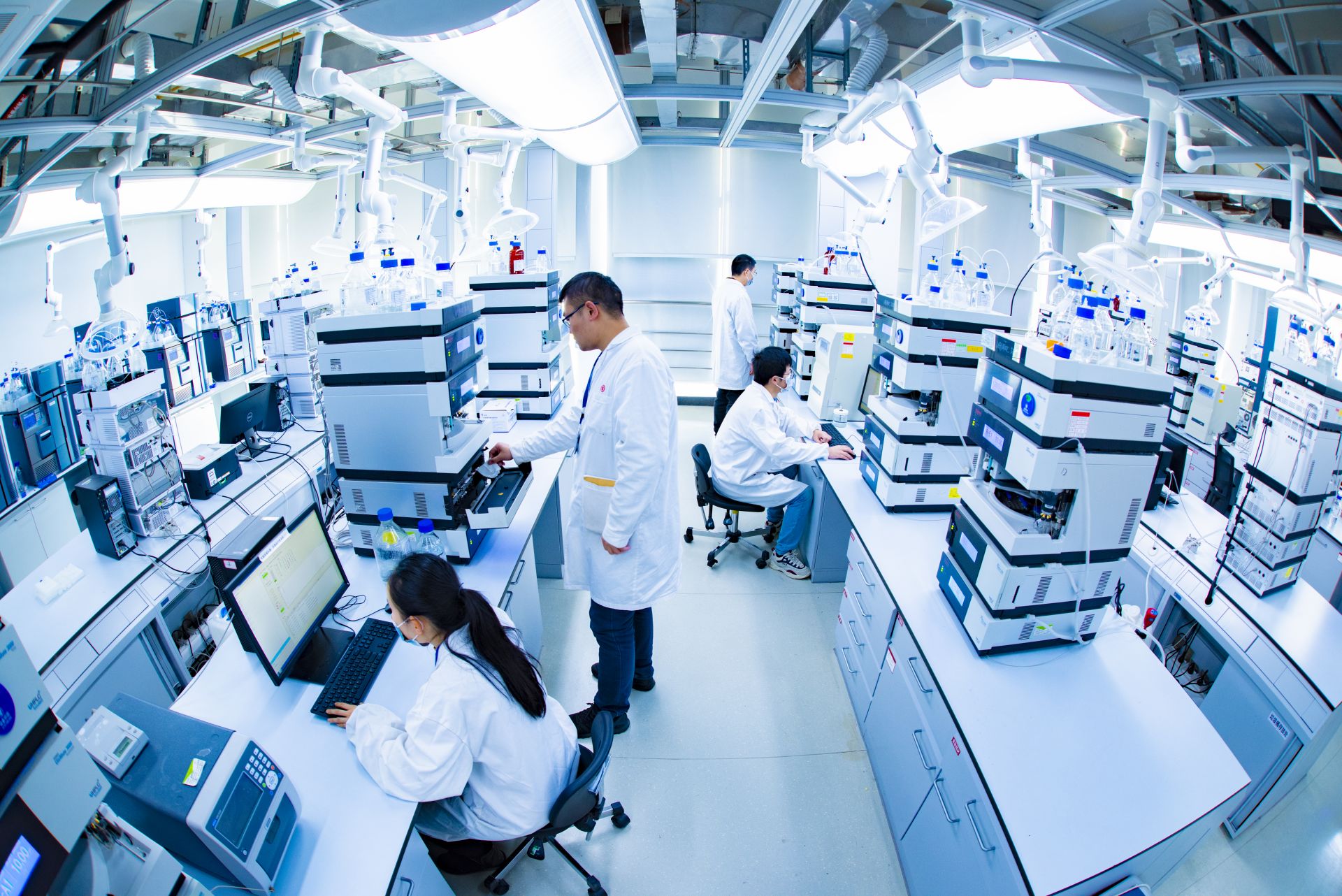 劲牌公司技术研发引领高质量发展