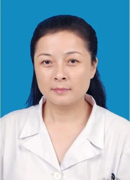 今天的新闻联播向她们致敬