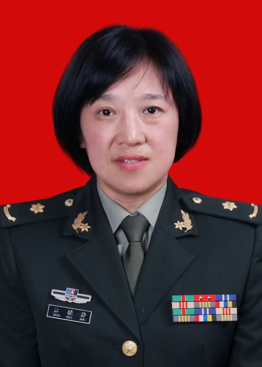今天的新闻联播向她们致敬