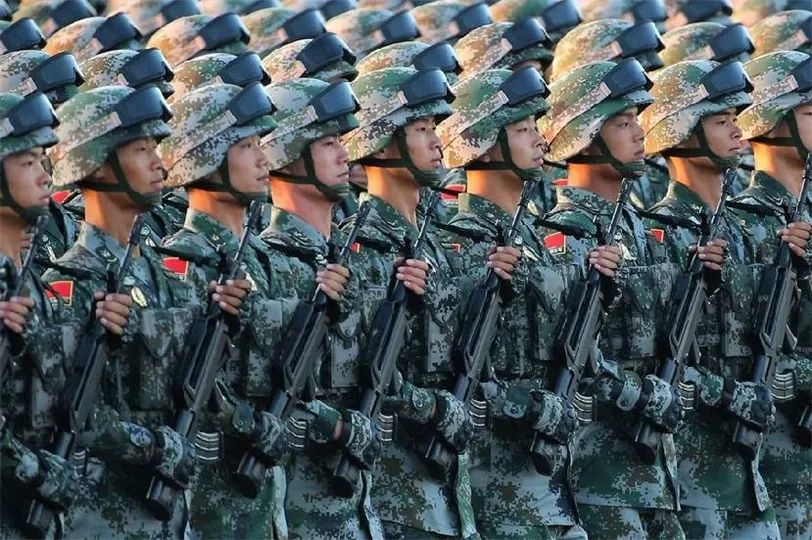 柳顺涛邓宏颖朗诵中国军人作者六月荷