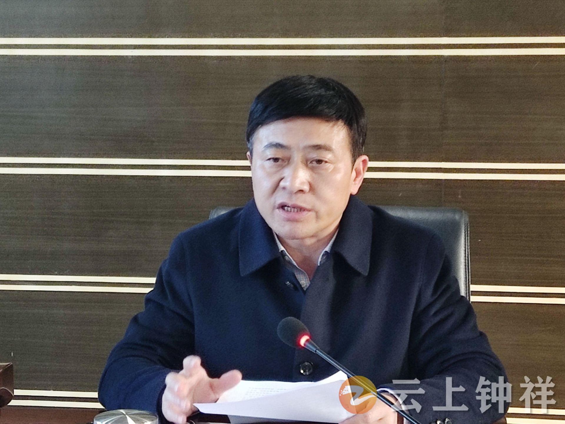 粟建湘主持召开2022年元月份农业农村工作例会