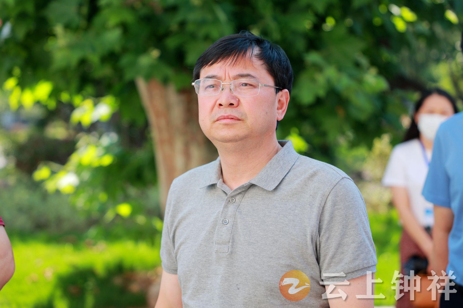 杨孟富先后来到兰台中学考点,市招办保密室,钟祥二中考点,龙山实验