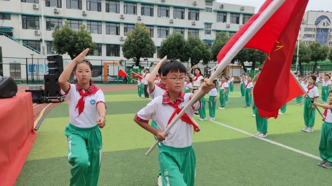 4.退旗.jpg