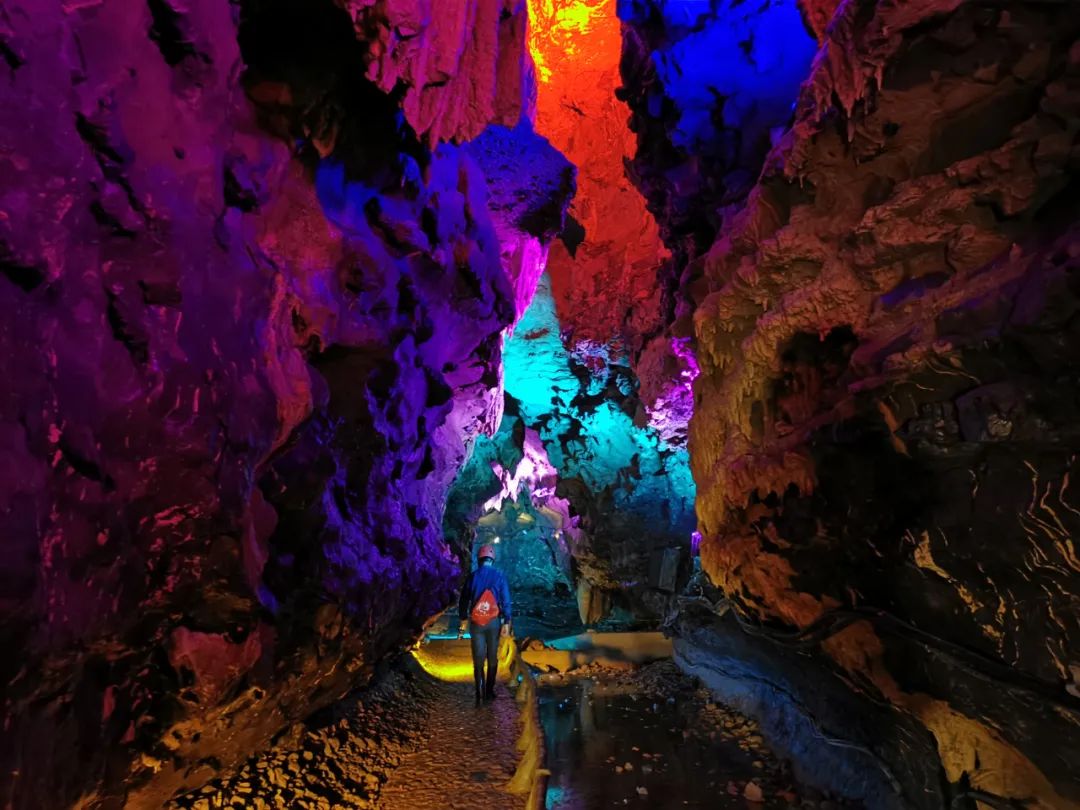 喜讯文旅界奥斯卡揭晓枫林地心大峡谷景区荣获大奖