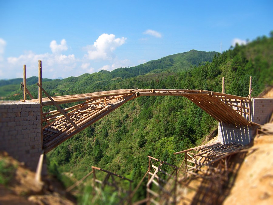 探访福建非遗技艺无钉无铆的木拱桥屹立百年不倒