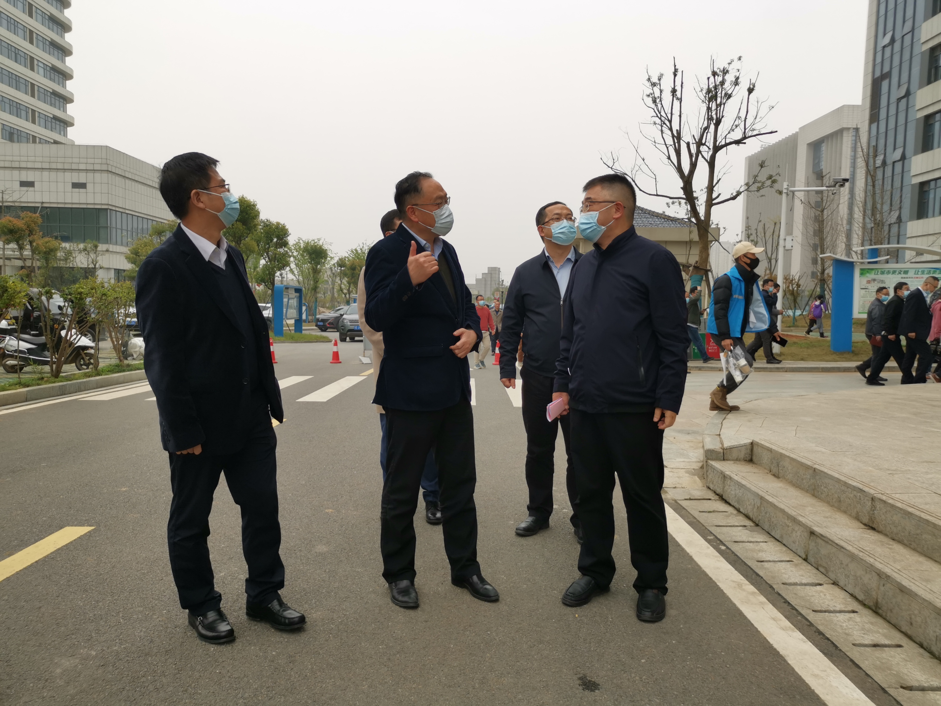 同济医院教授来县人民医院挂职_云上阳新