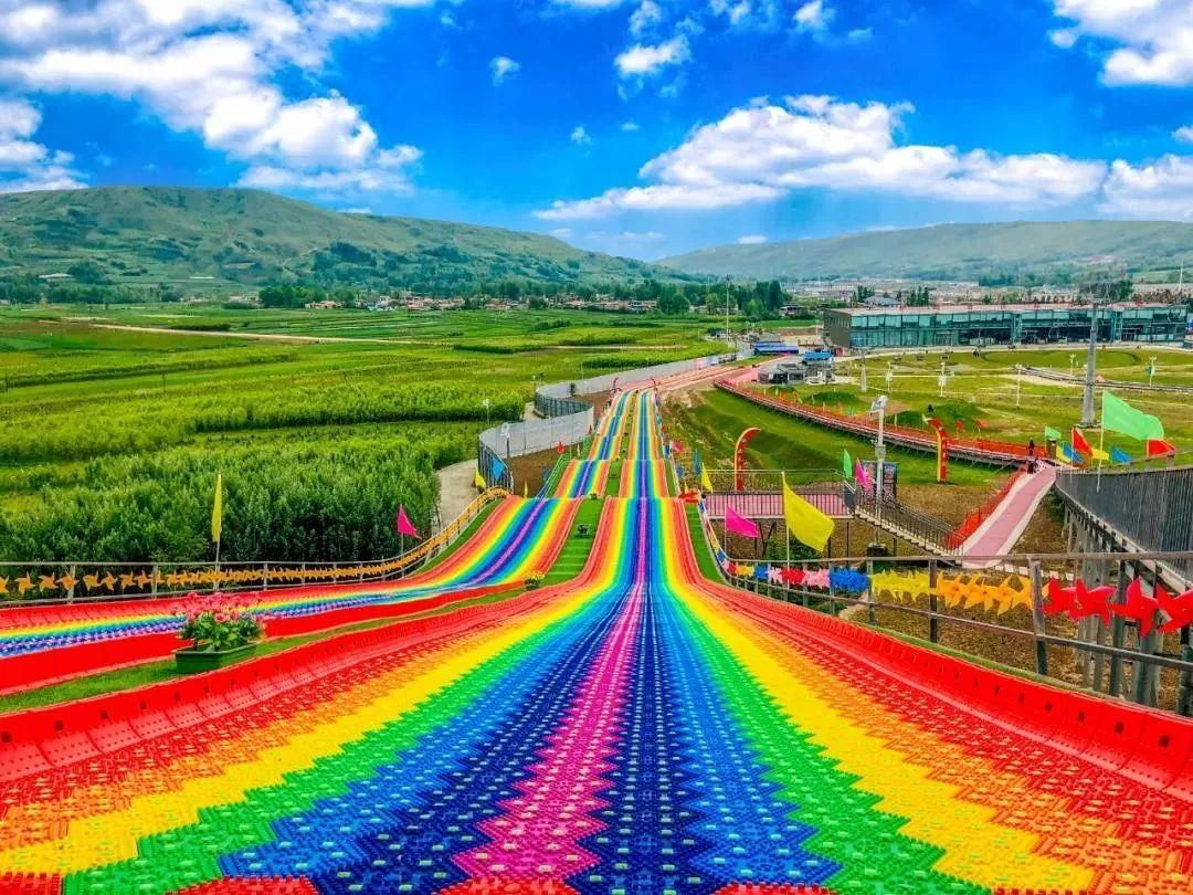 免费玩阳新玫瑰园首座旱雪滑草七彩滑道极速滑草5月21日起全新开放