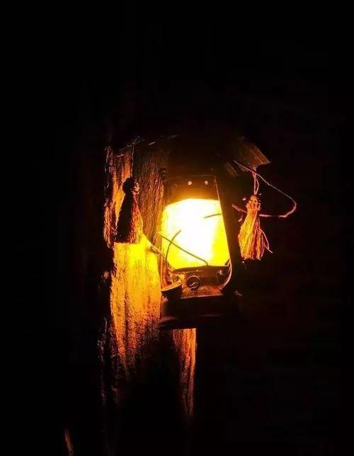 煤油灯下的岁月