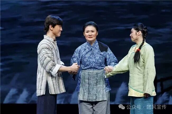 《长江边的婚礼》 赓续红色血脉 绽放时代光芒