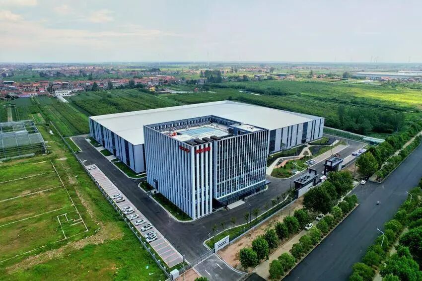 奋力项目建设年 推进四大攻坚行动丨链聚项目强引擎 攻坚实干启新程(11)(2).docx