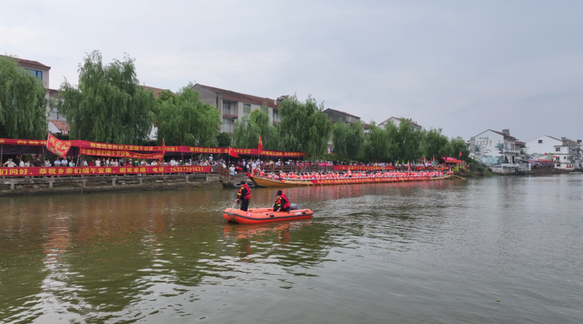 黄梅:端午桨声激荡 龙船催热文旅新活力3333.docx