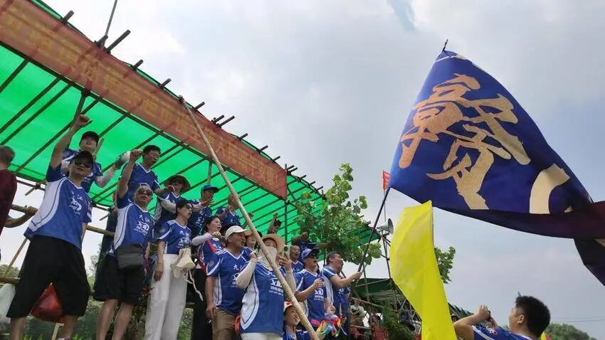黄梅:端午桨声激荡 龙船催热文旅新活力3333.docx