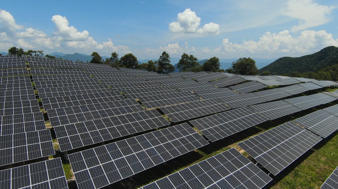 干好每一天喜迎二十大兴山又一光伏电站并网发电