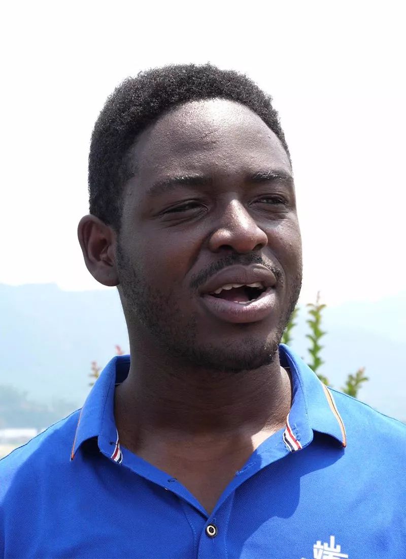 央视频繁造访秭归这次带了六个老外