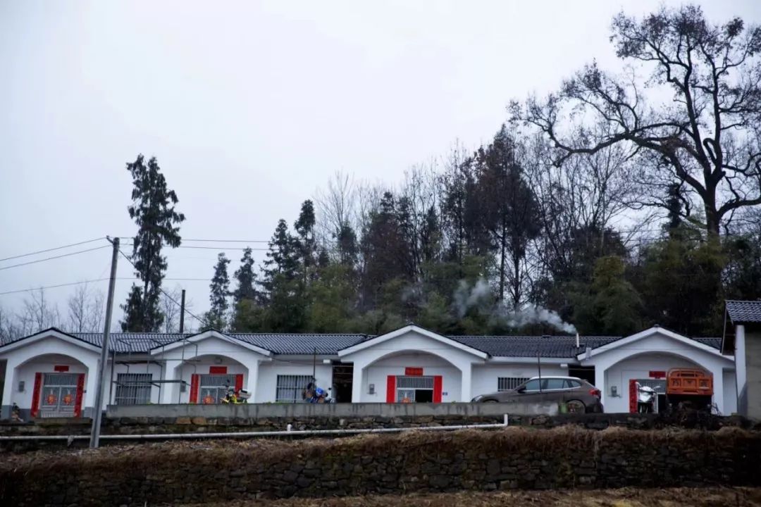 磨坪:云水乡村面貌新_云上秭归