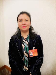 省政协委员万丹:让农民精神与物质共同脱贫_云上秭归