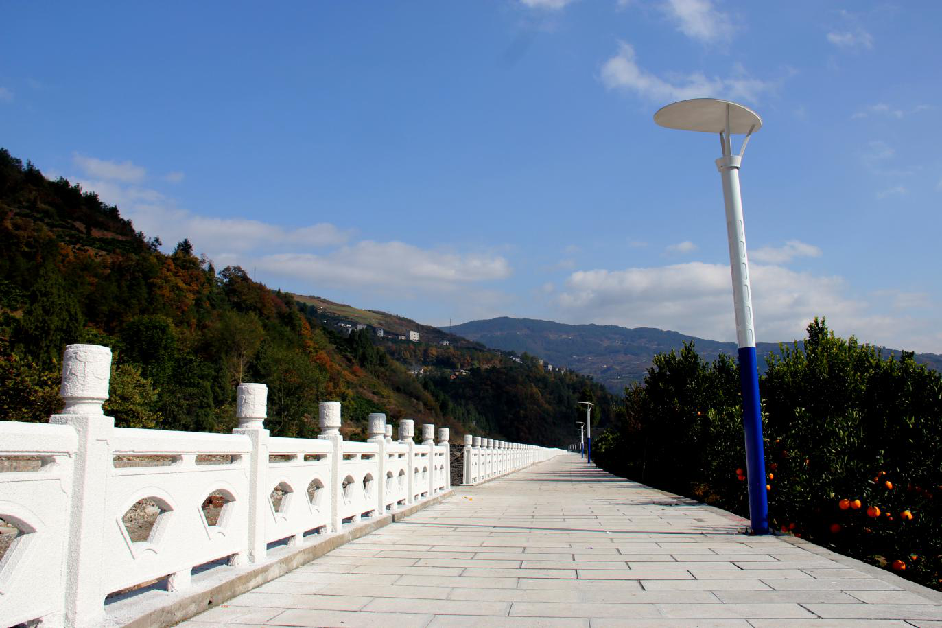 "擦亮小城镇"在行动之三 画里人家两河口 多彩驿站等你来_云上秭归