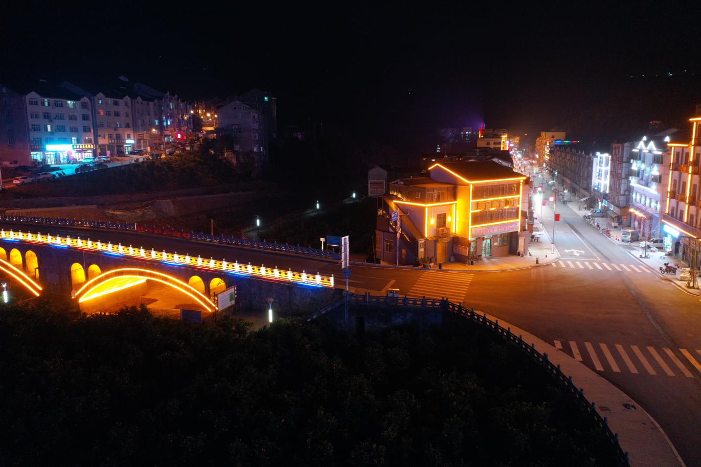 "擦亮小城镇"在行动之三 画里人家两河口 多彩驿站等你来_云上秭归